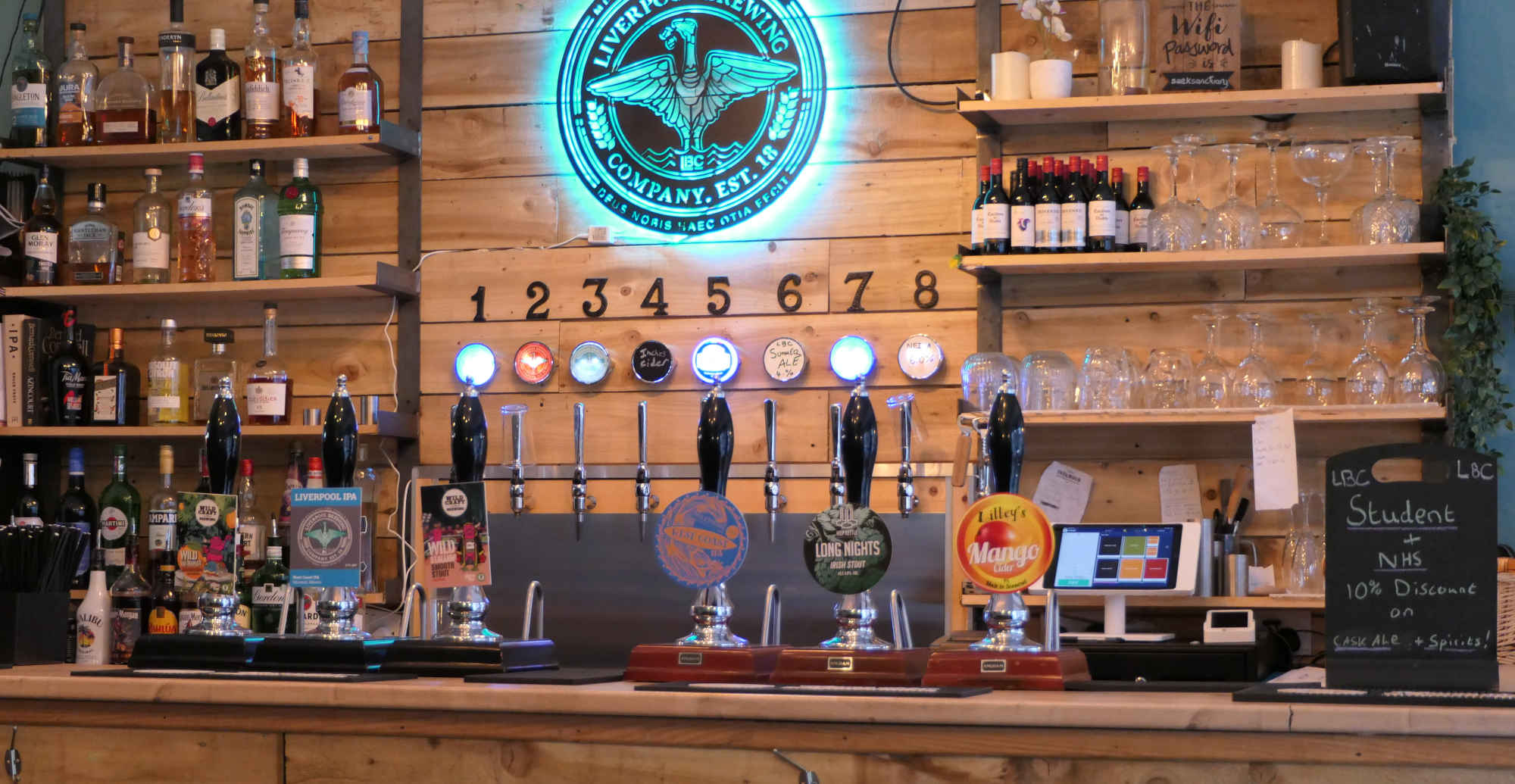 The bar of the Liverpool Brewing Company Tap