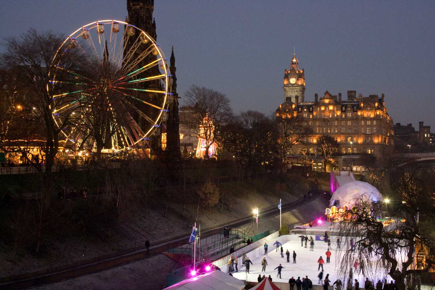 Night shot of Edinburgh