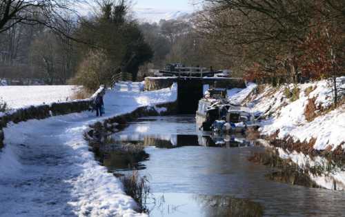 Snow on the canal at lock 27E