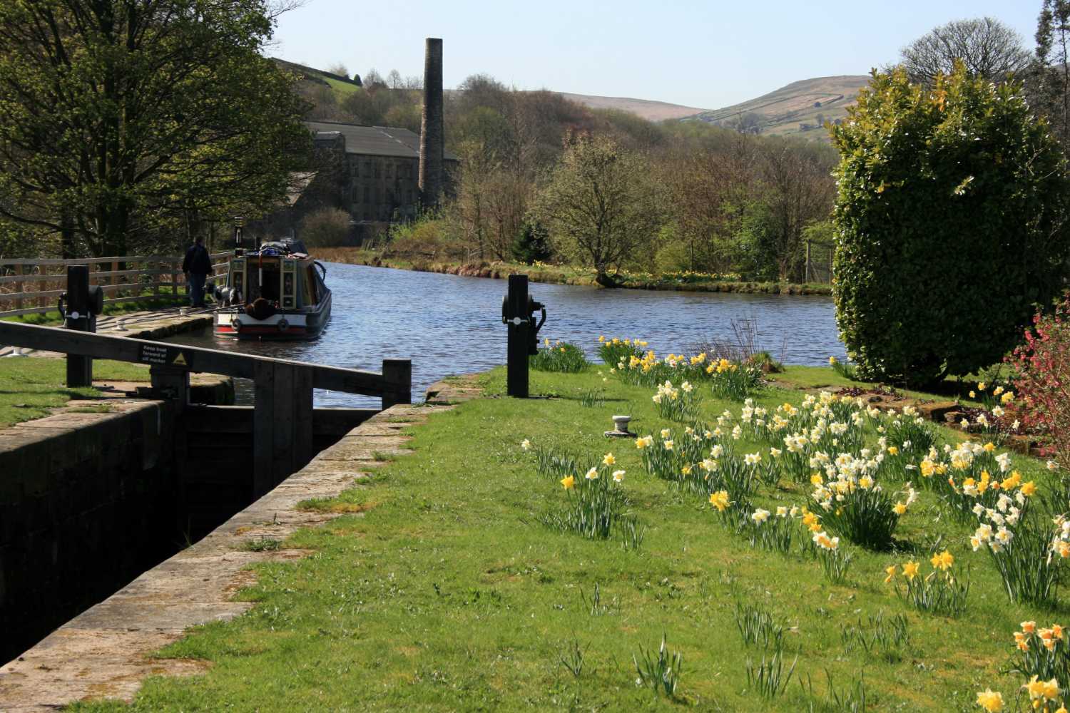 Clough mill from lock 31E back in 2011.
