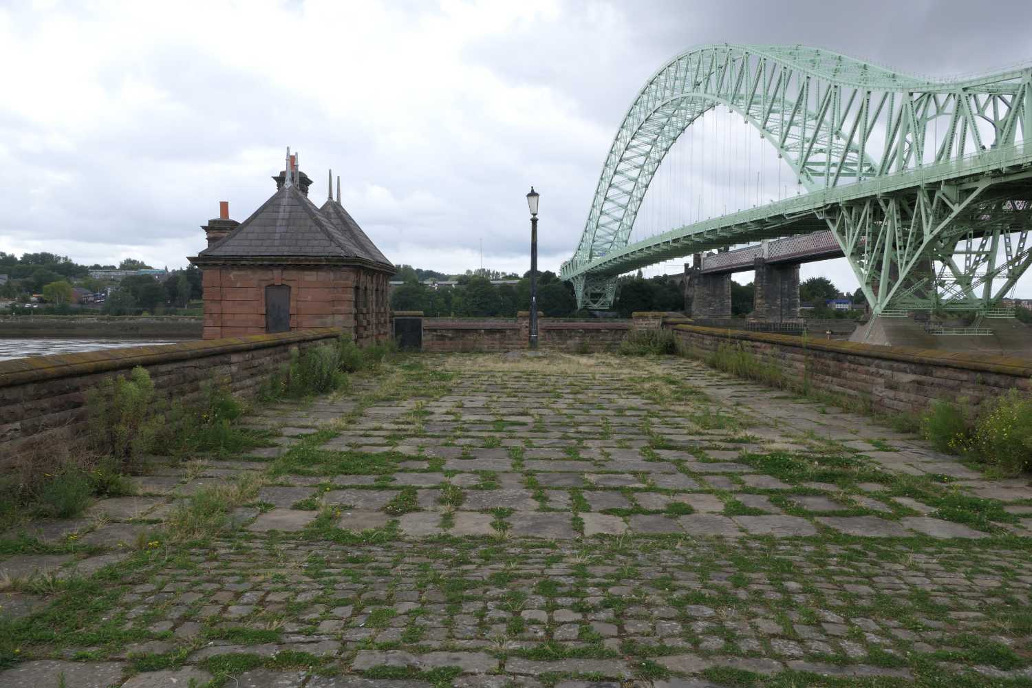 Road upto the site of the transporter bridge