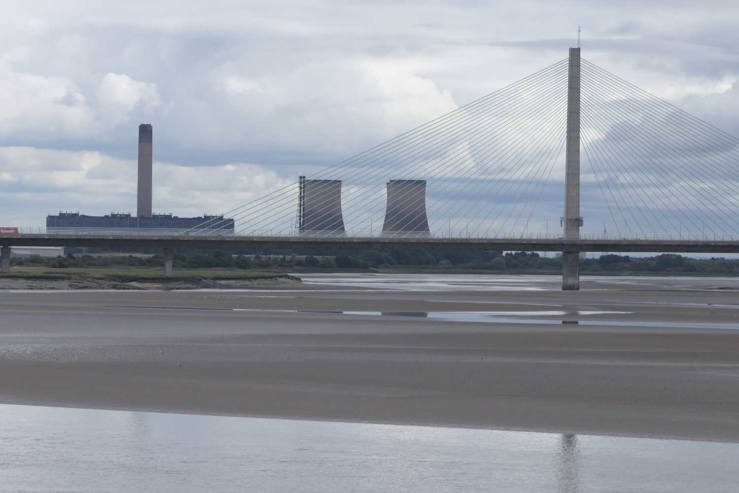 Fiddlers ferry power station behind the new bridge