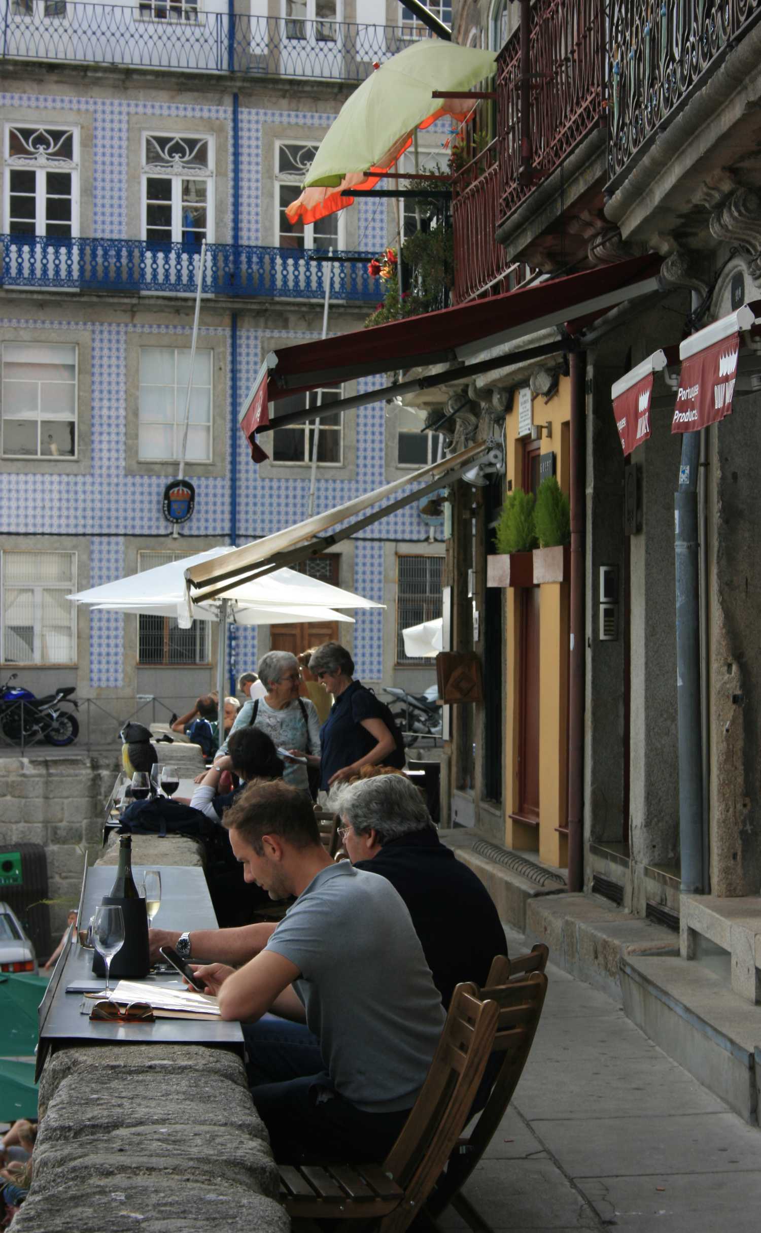 Wine quay bar phone four