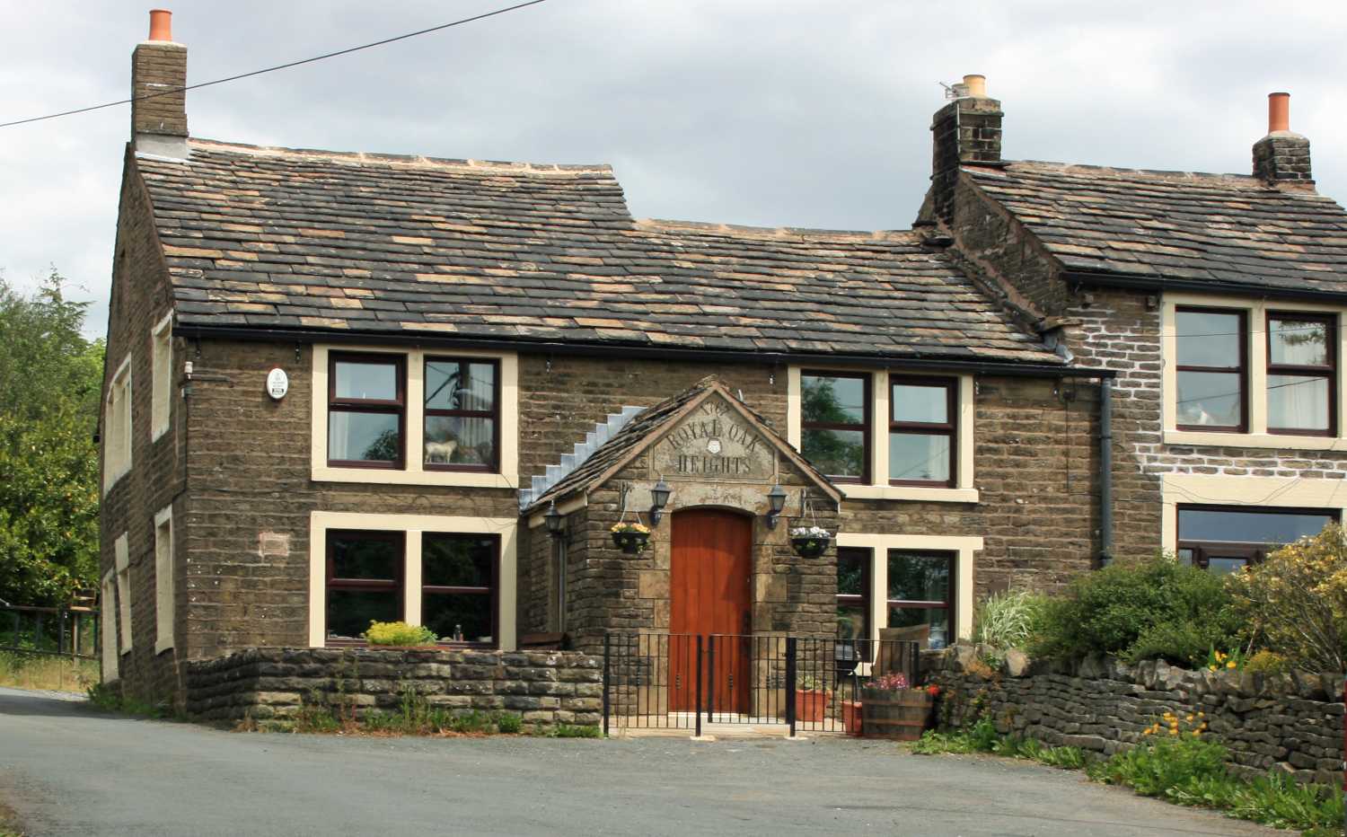 The heights pub above Delpth.