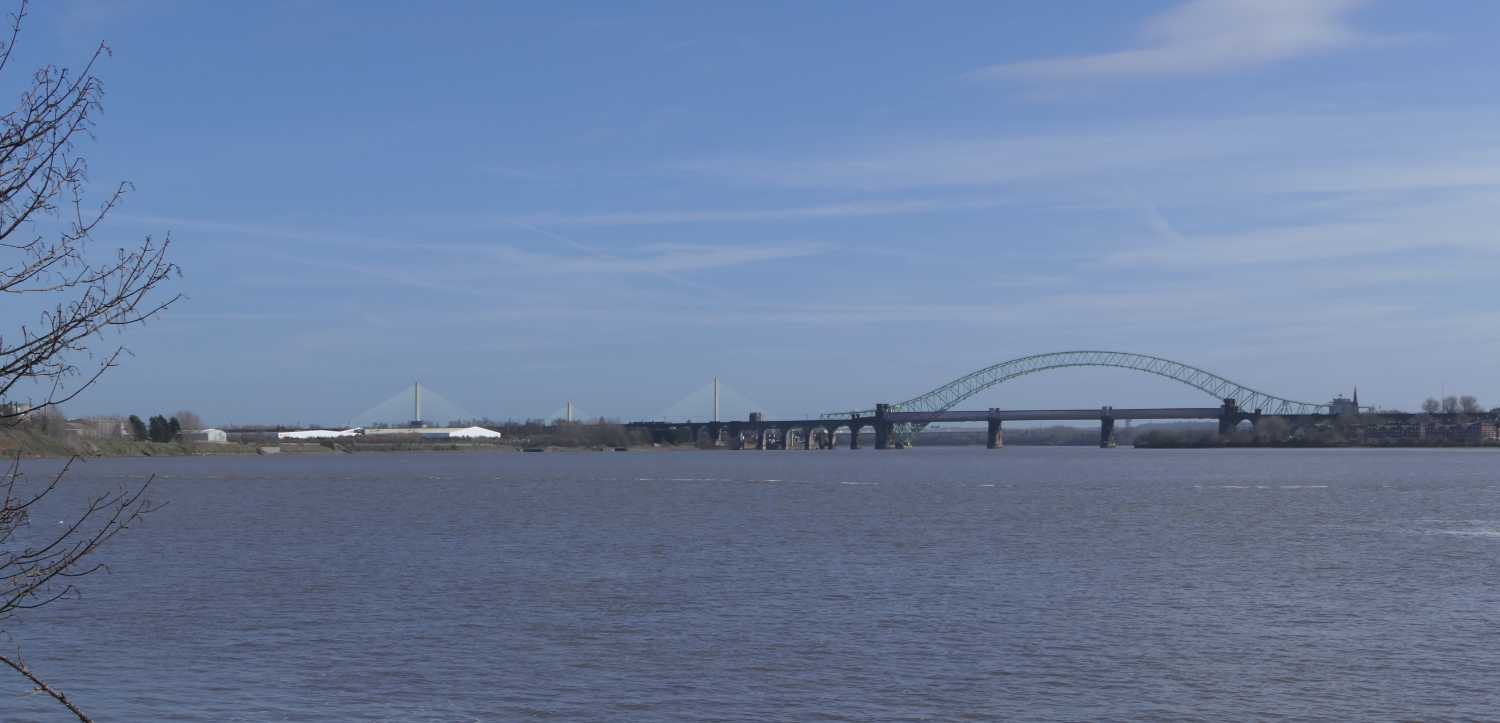 Runcorn Widnes railway bridge, wide angle view