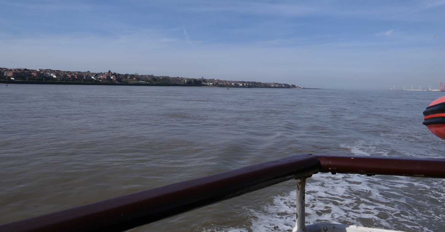 River shoreline from Seacombe to new Brighton