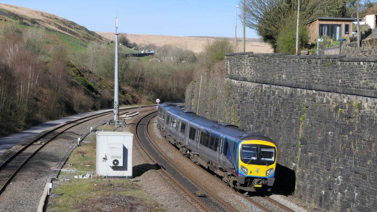 Train approaching Marsden station