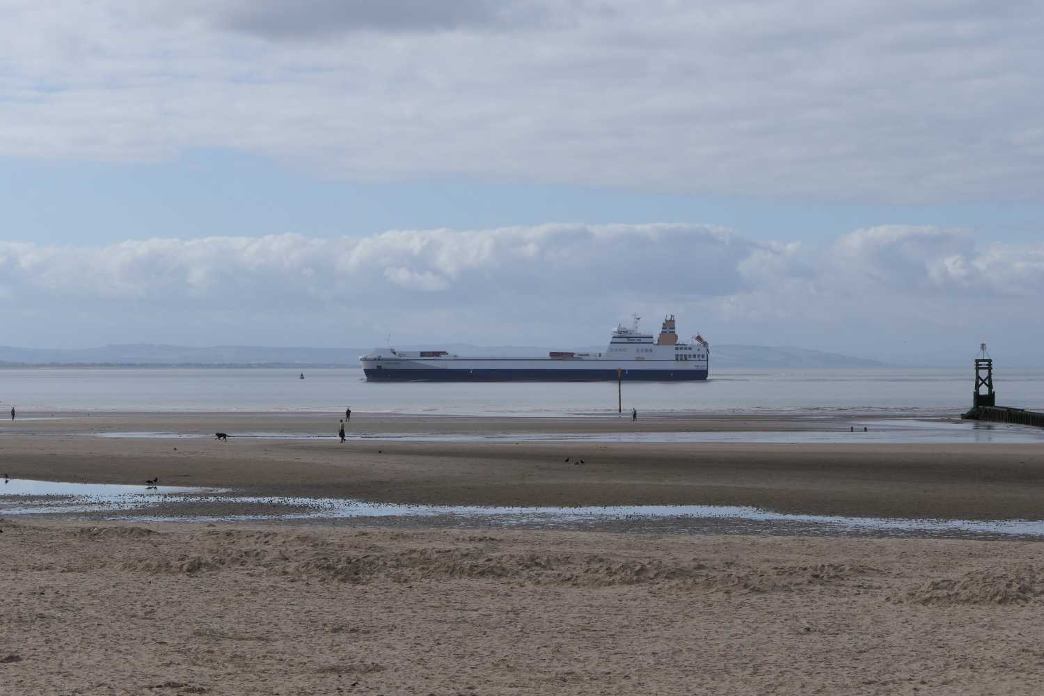Ship heading to the River Mersey, passing Crosby