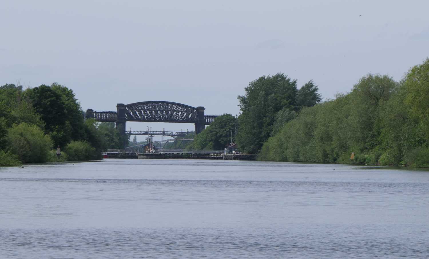 Canal view west towards Latchford locks, 2