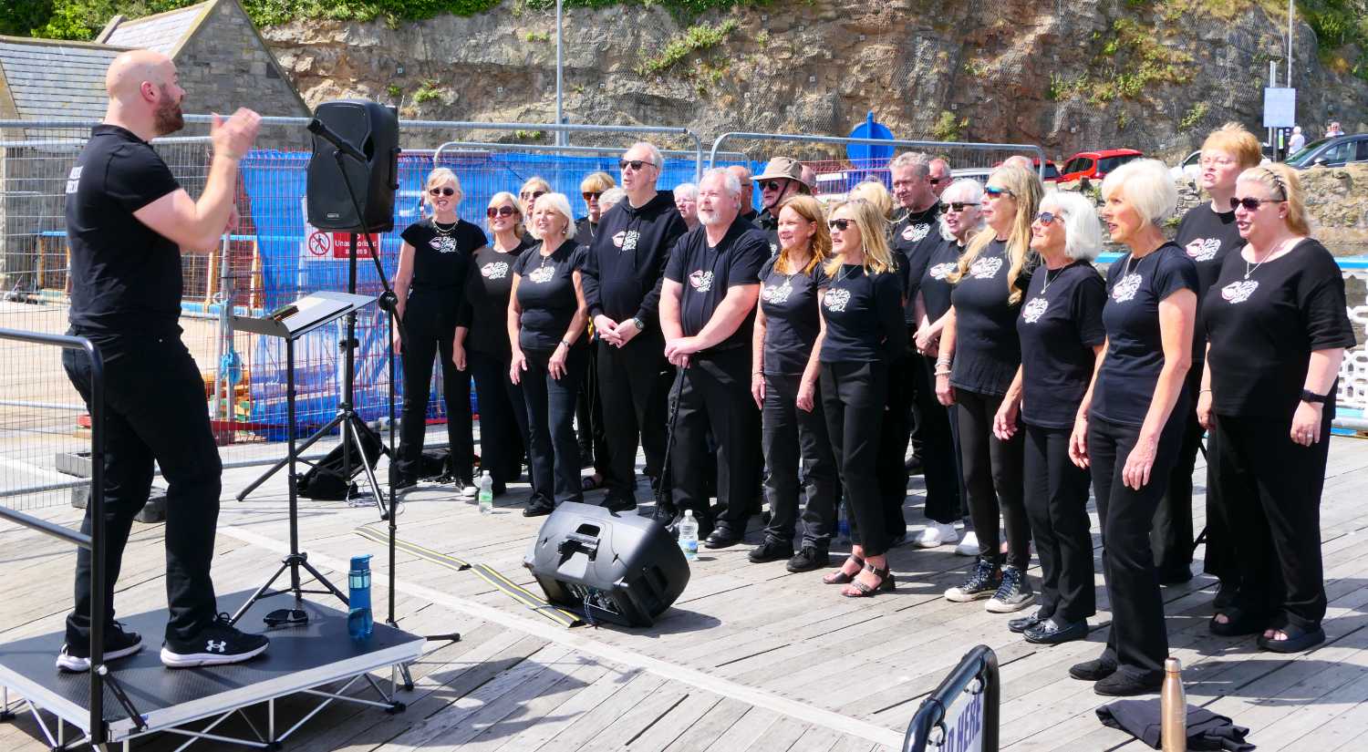 Singers on Llandudno Pier