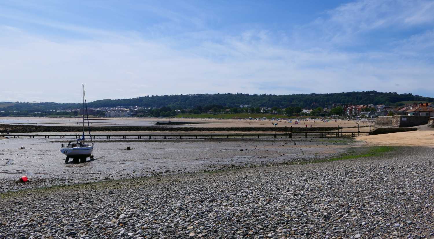 Seafron Rgos-on-Sea, three